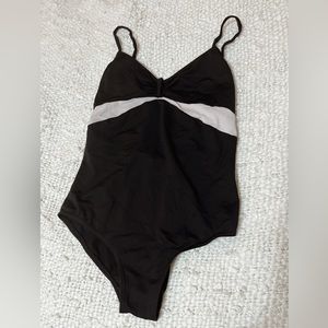 Bloch Black Leotard- Dual tone pinch front & back🖤🩰